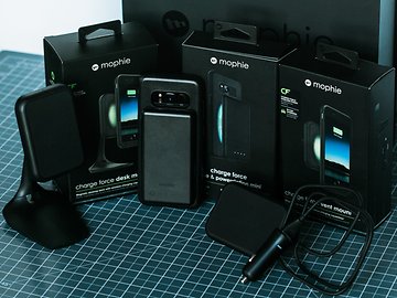 Review do kit Mophie charge force: seu smartphone com o dobro de bateria?