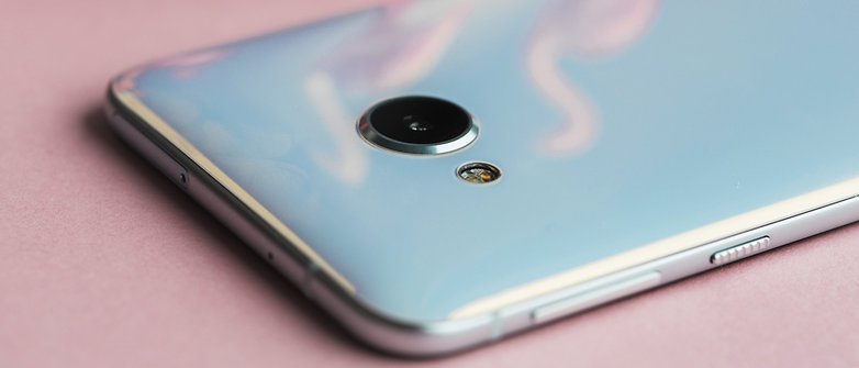 AndroidPIT htc u play 0172