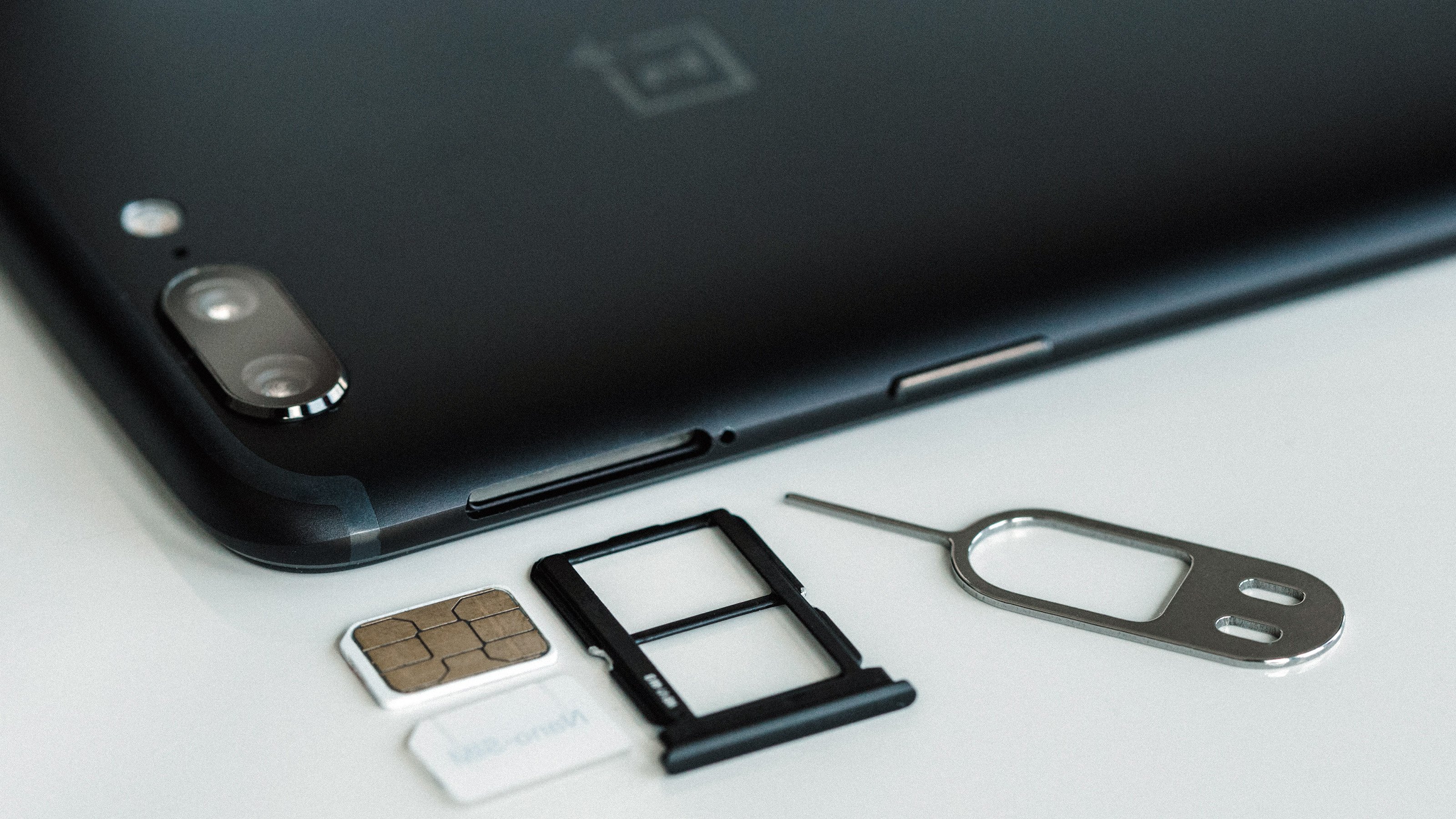 What Is ESIM Should You Switch To The SIM Card Of The Future NextPit