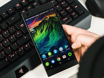 Razer gew&auml;hrt 100 Euro Rabatt auf das Gaming Phone