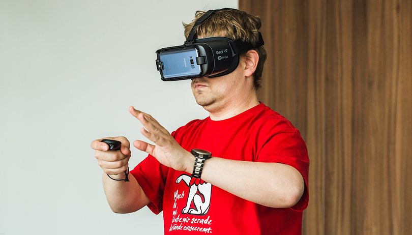 Google brevetta... dei pattini motorizzati per la VR? Davvero!?