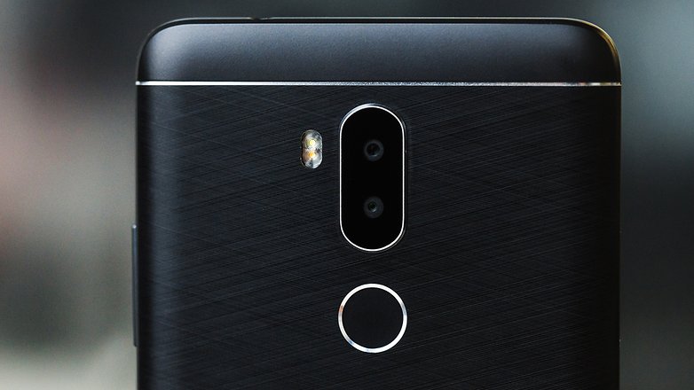 AndroidPIT alcatel a7 xl review 8045