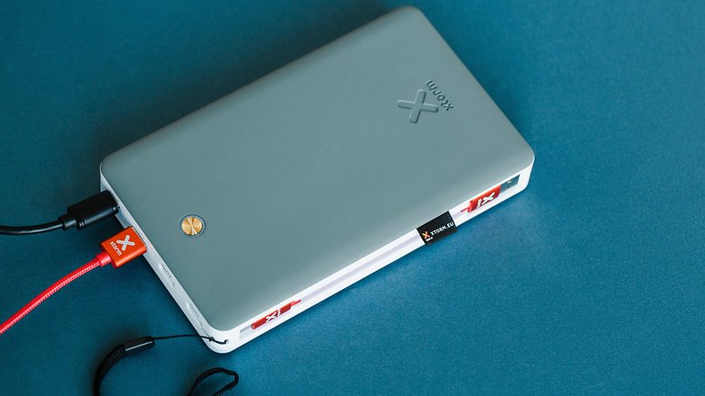 AndroidPIT mobile chargers 9950