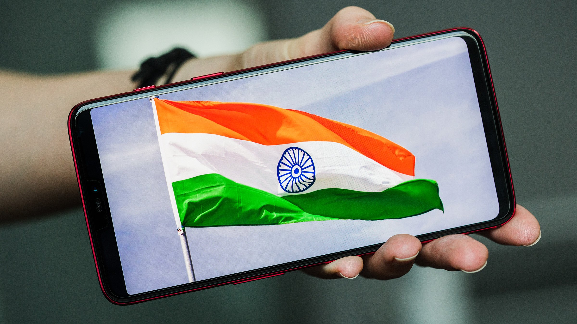 Mobile india. Смартфоны в Индии. Индийский мобильник. Индийский мобильный рынок. Индия улучшение смартфоны.