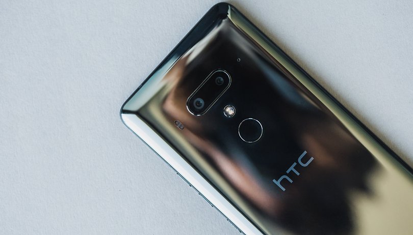 Le performance di HTC U12+ lo portano in corsia di sorpasso