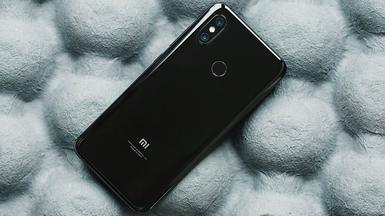 c xiaomi mi 8 vs oneplus 6 1