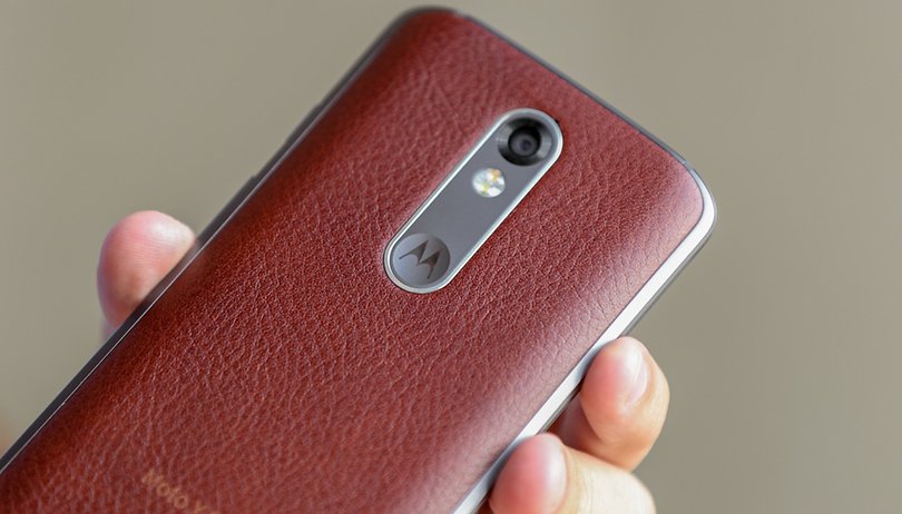 Moto X Force vs. Galaxy S6: briga de cachorro grande