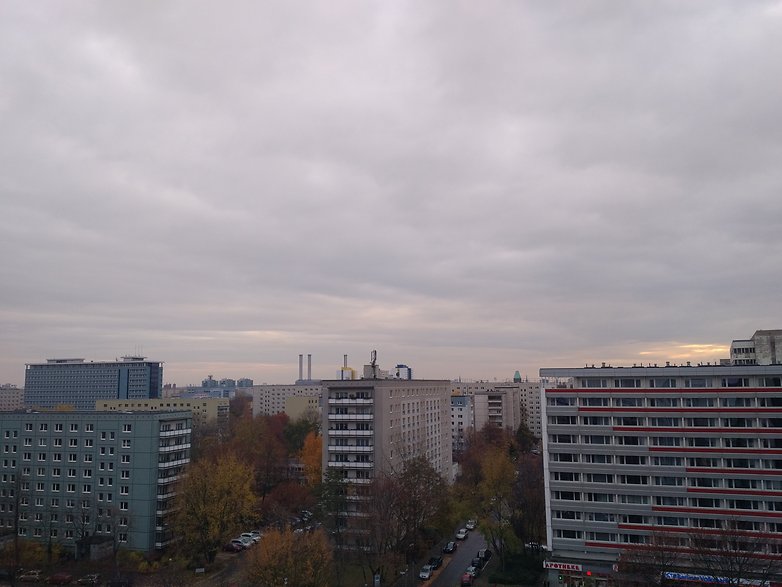 test comparatif blackberry priv vs samsung galaxy s6 edge plus qualite photo exterieur priv image 00