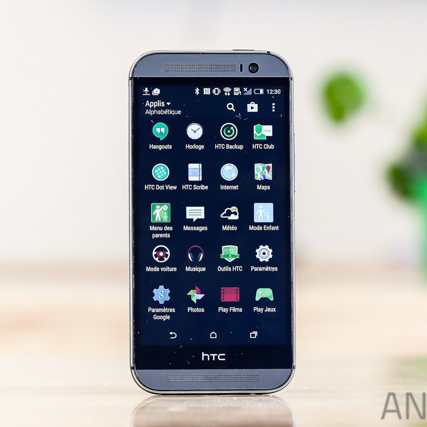 Dislocatie negatief Pijlpunt HTC One M8 review: looks great, but still worth buying? | NextPit