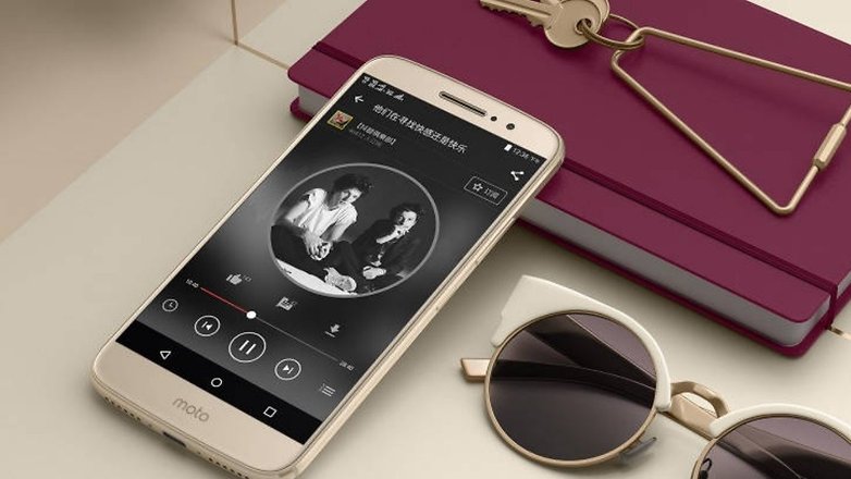 lenovo moto m 03