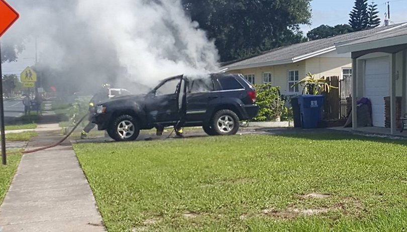 "No es la barbacoa que quería": un Note 7 prende fuego a un coche