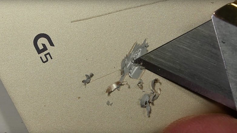 LG G5 JerryRigEverthing