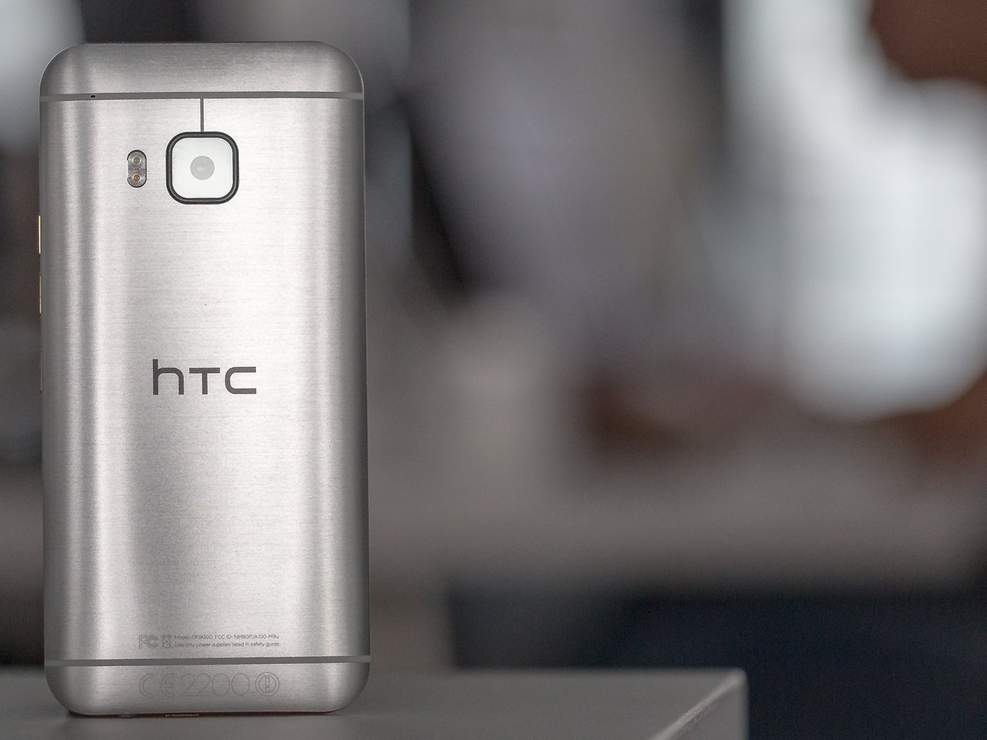 HTC One M9 teléfono inteligente apariencia elegante delgado sin SIM liberado Restaurado De Color Oro 