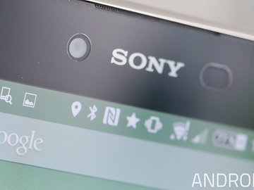 Sony Xperia Z5 vs. Motorola Moto Maxx: dois grandes dispositivos e um longo espa&ccedil;o de tempo