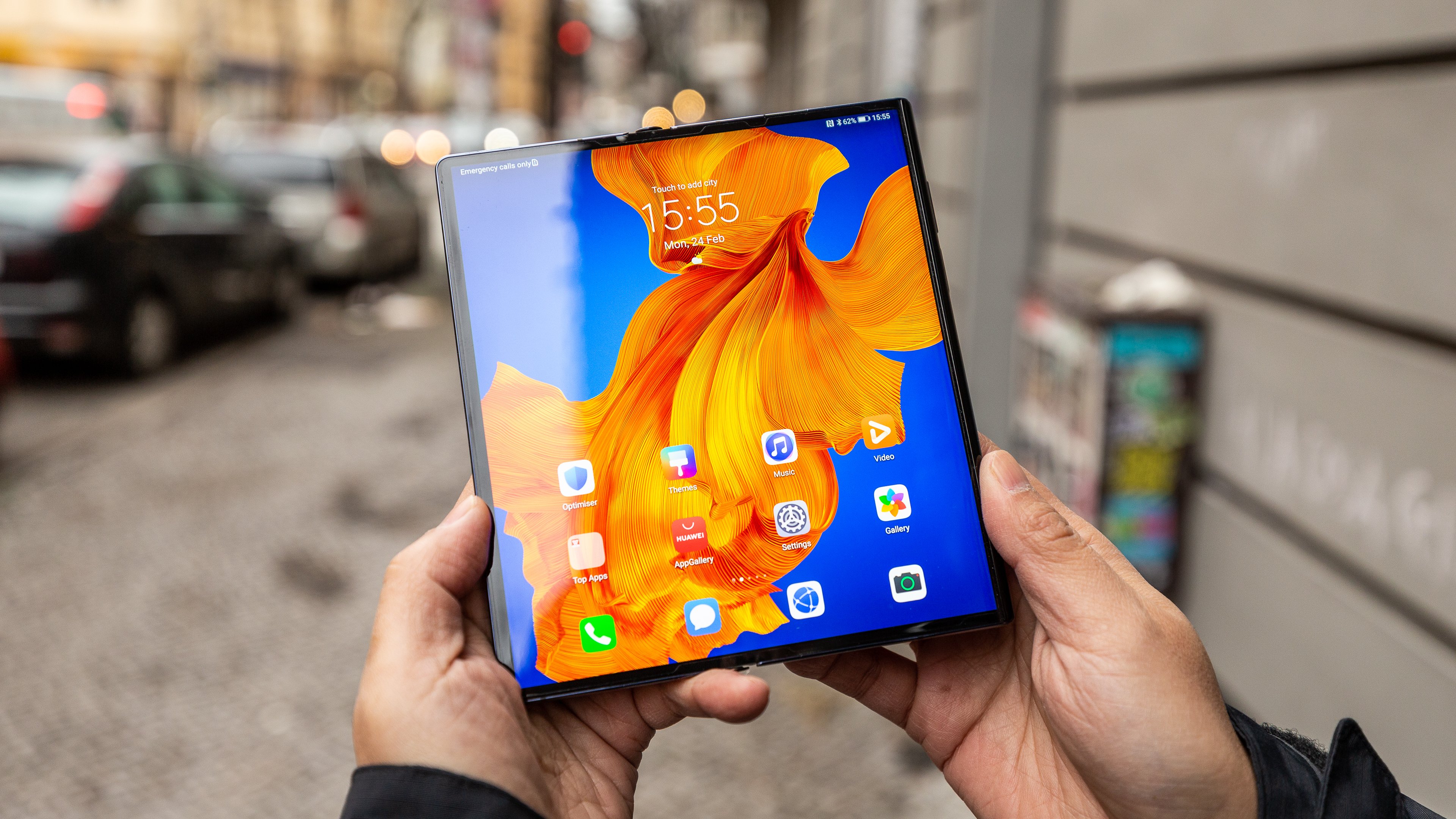 Huawei's Mate Xs is a terrific foldable phone, without Google