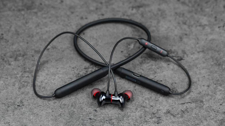 androidpit oneplus bullets wireless 2 5