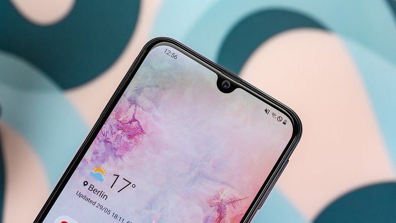 androidpit samsung galaxy a40 front camera