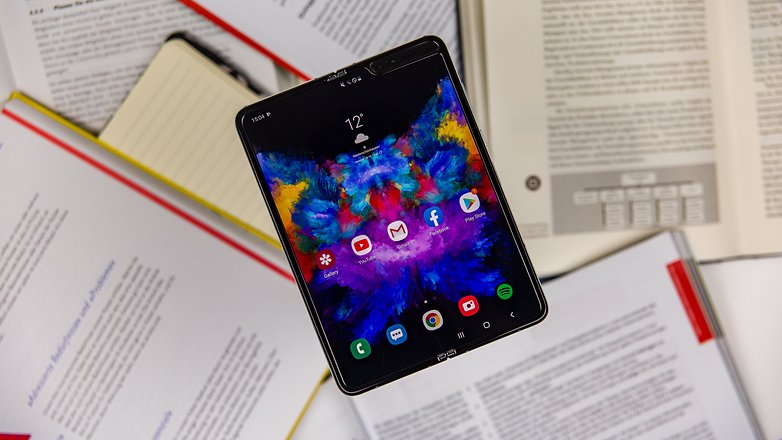 AndroidPIT samsung galaxy fold test foto 2