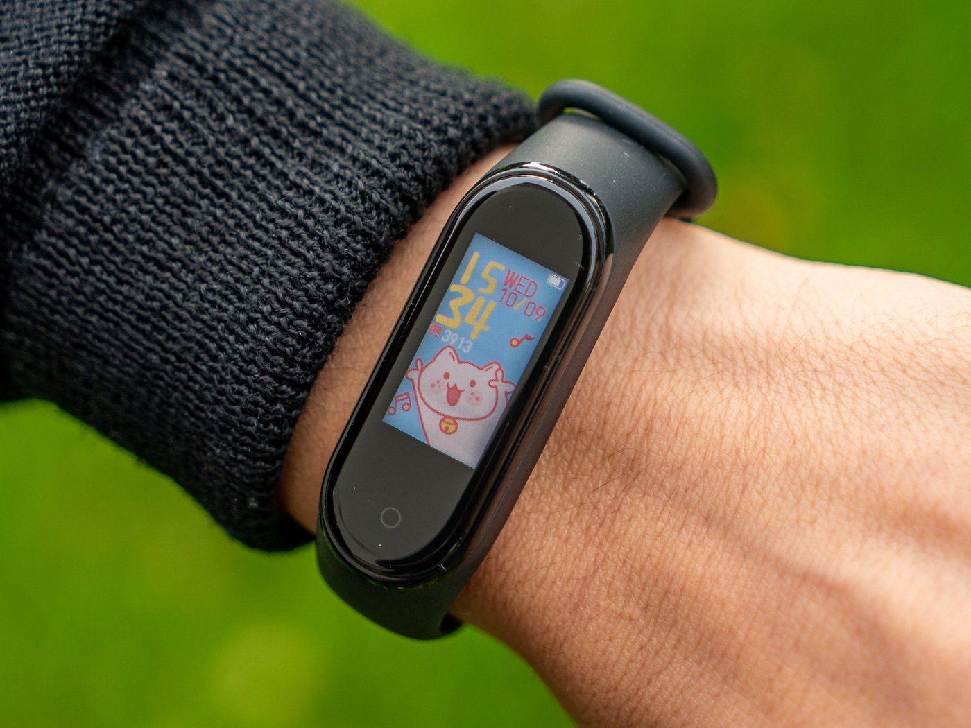 Xiaomi Mi Smart Band 4 : le bracelet connecté à écran couleur arrive en  France