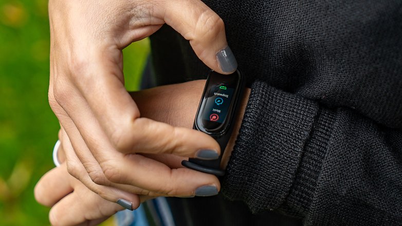 AndroidPIT Xiaomi Mi band 4 new 4