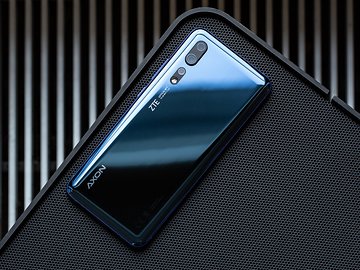 ZTE Axon 10 Pro im Unboxing: Alles gut, was gl&auml;nzt?