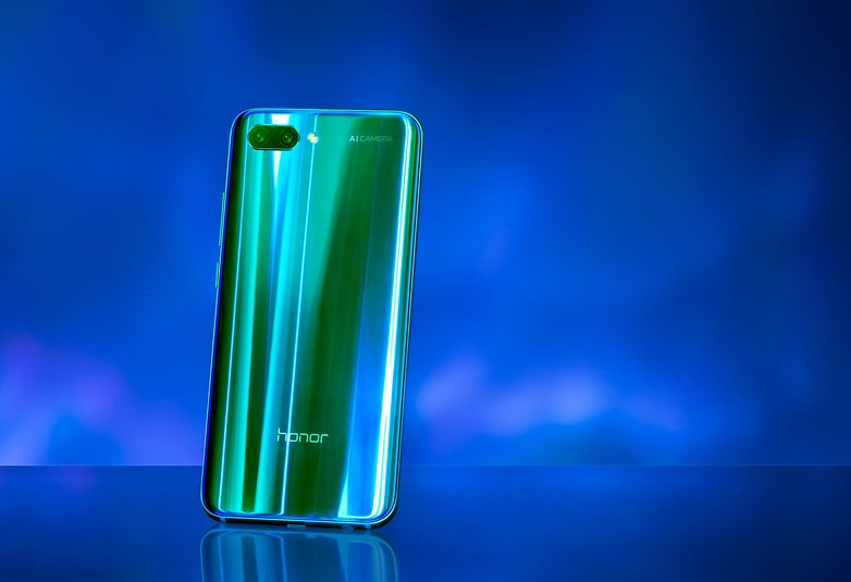 Honor10 PhantomGreen 03 preview