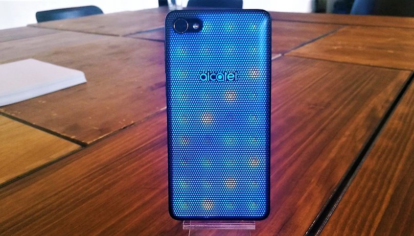 Alcatel inicia pré-venda do A5 LED no Brasil com preço interessante