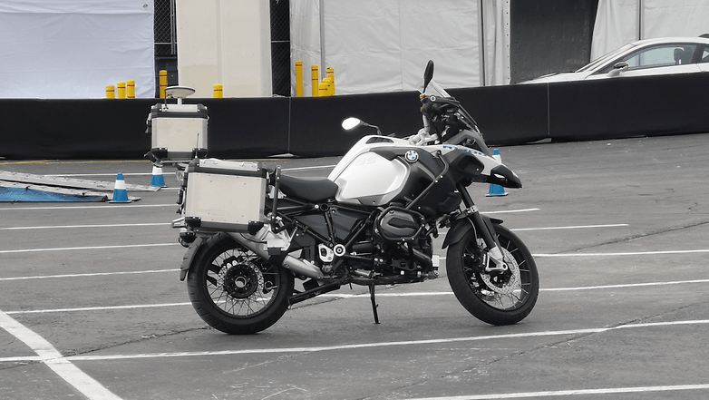 After the autonomous car, here comes the BMW autonomous motorcycle