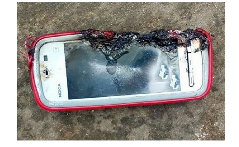 nokia 5233 explode