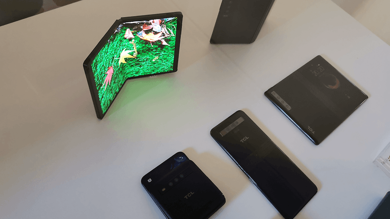 tcl foldable