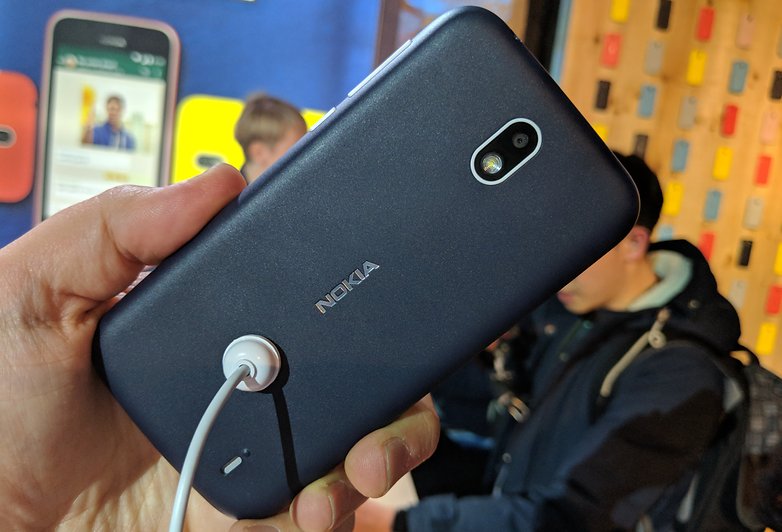 nokia 1 back