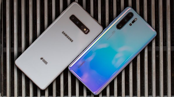 Что лучше samsung s10e или huawei p30