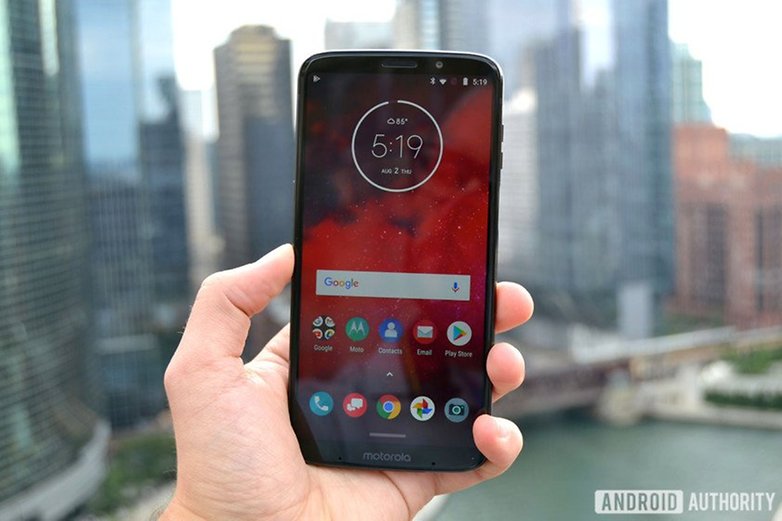 motorola moto z3 aa 25 840x560