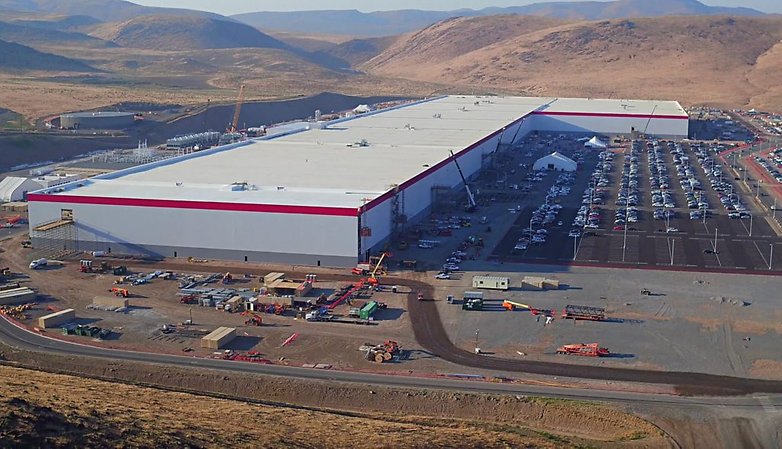 tesla gigafactory aerial august 2017 1024x588