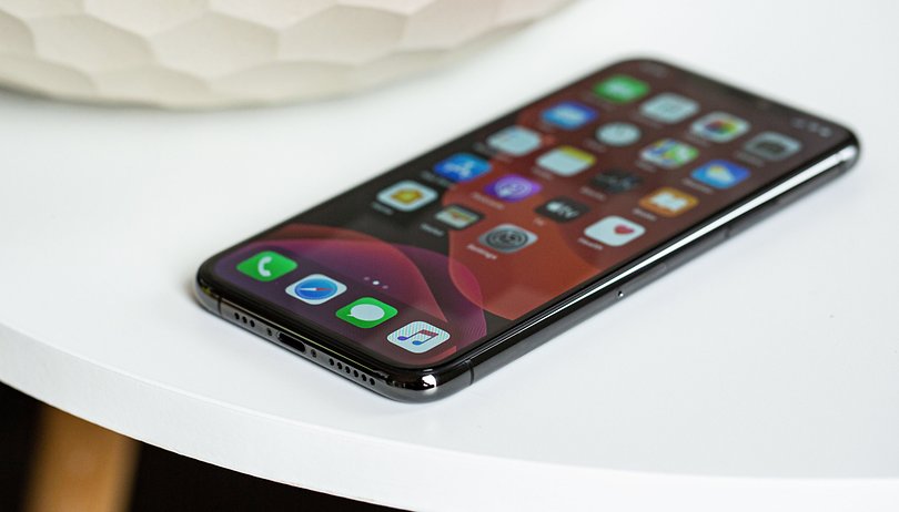 Mode sombre sur l'iPhone : comment l'activer sous iOS