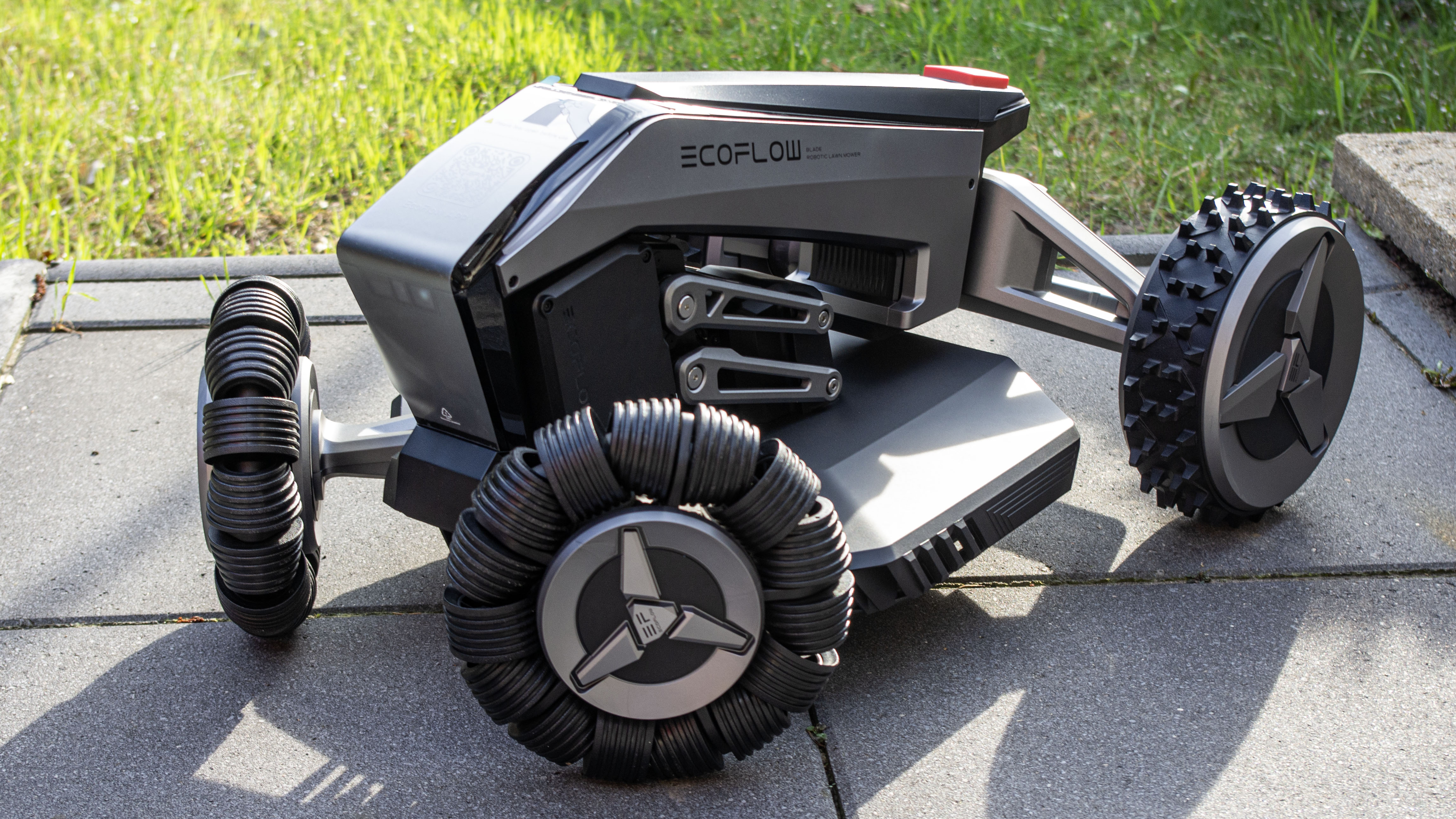 Ecoflow Blade review: A unique robotic mower