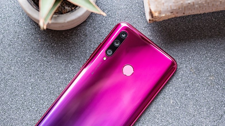 AndroidPIT honor 20 lite back detail