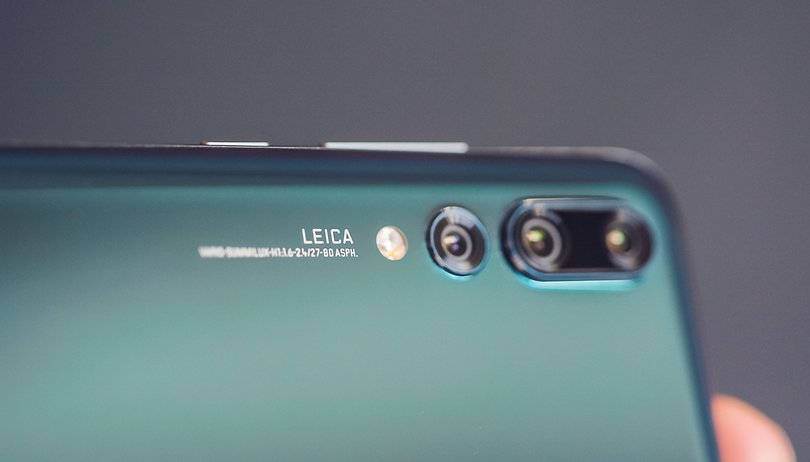 Samsung rincorre Huawei: nuove conferme sul Galaxy S10 con tre fotocamere
