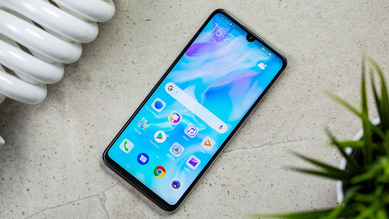 AndroidPIT huawei p30 lite display