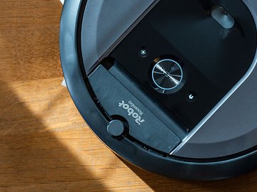 Test du iRobot Roomba i7+ : l'aspirateur parfait pour les plus paresseux