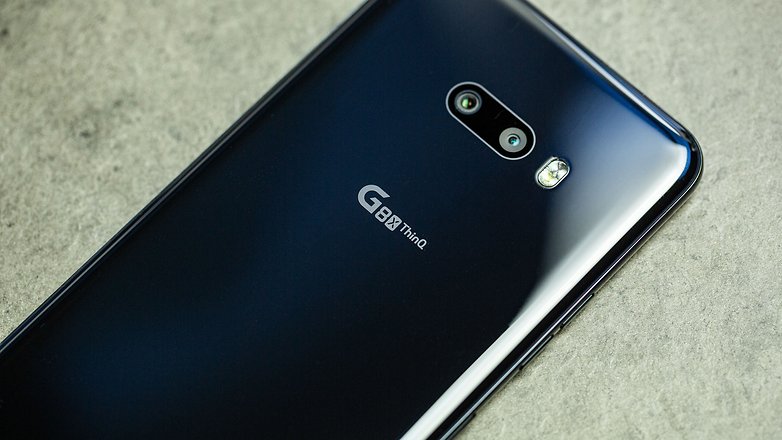 AndroidPIT lg g8x thinq back closeup