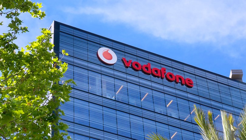 La nuova truffa WhatsApp che sfrutta Vodafone: fate attenzione!