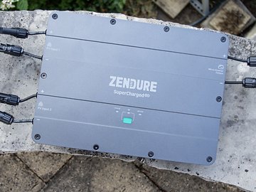 Test du Zendure SolarFlow: Un stockage modulaire pour votre centrale &eacute;lectrique de balcon