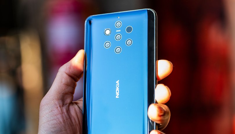 Uma olhada de perto no Nokia 9 PureView e suas cinco câmeras