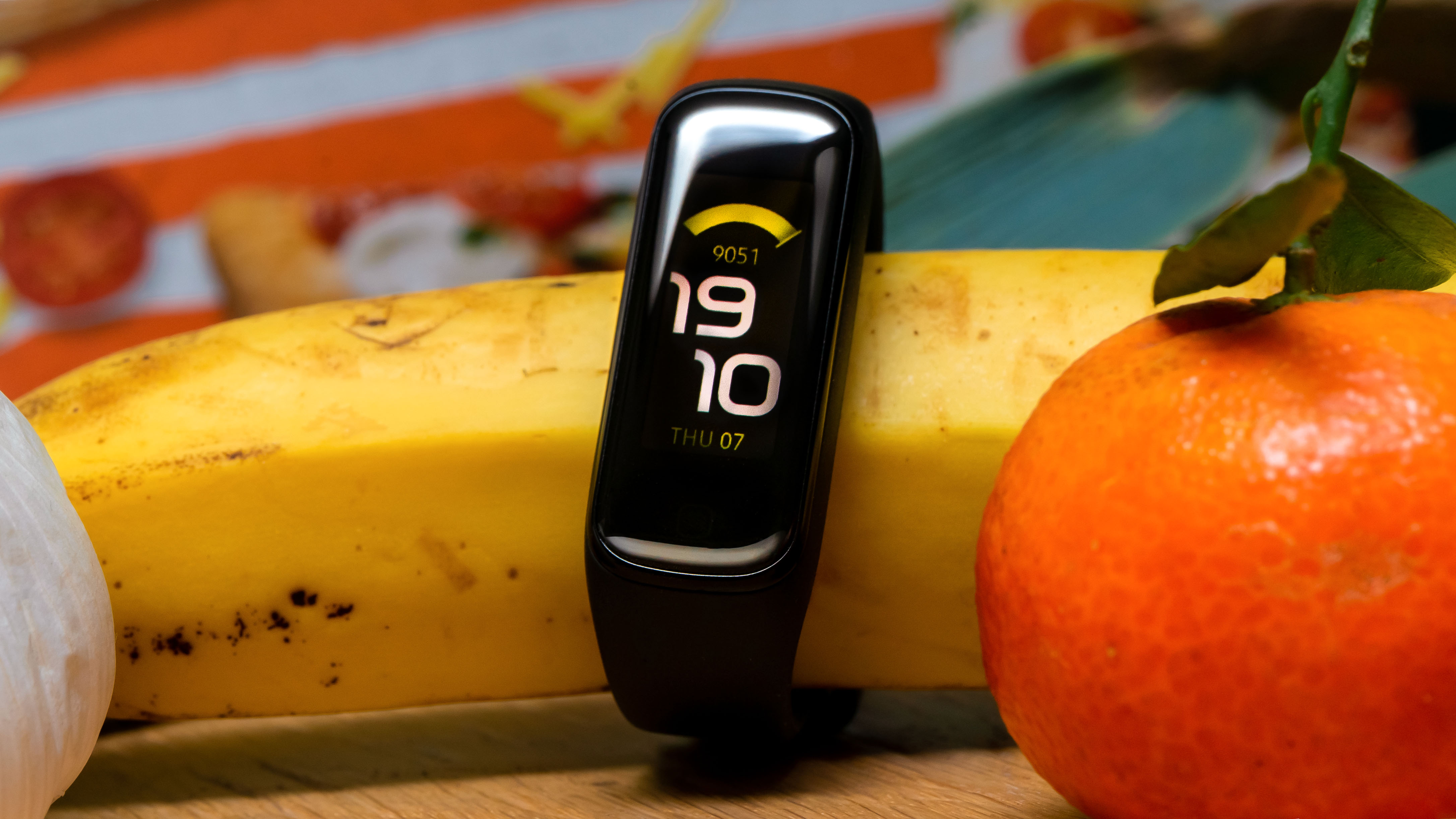 Samsung Galaxy Fit3 debuts with big screen, 13-day battery life