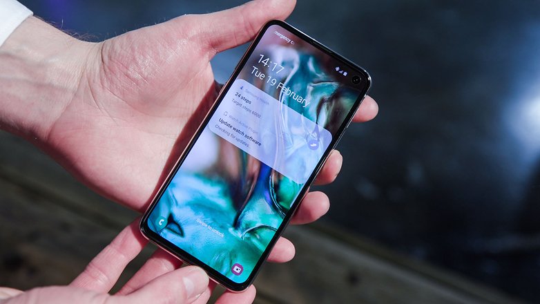 AndroidPIT samsung galaxy s10e front3