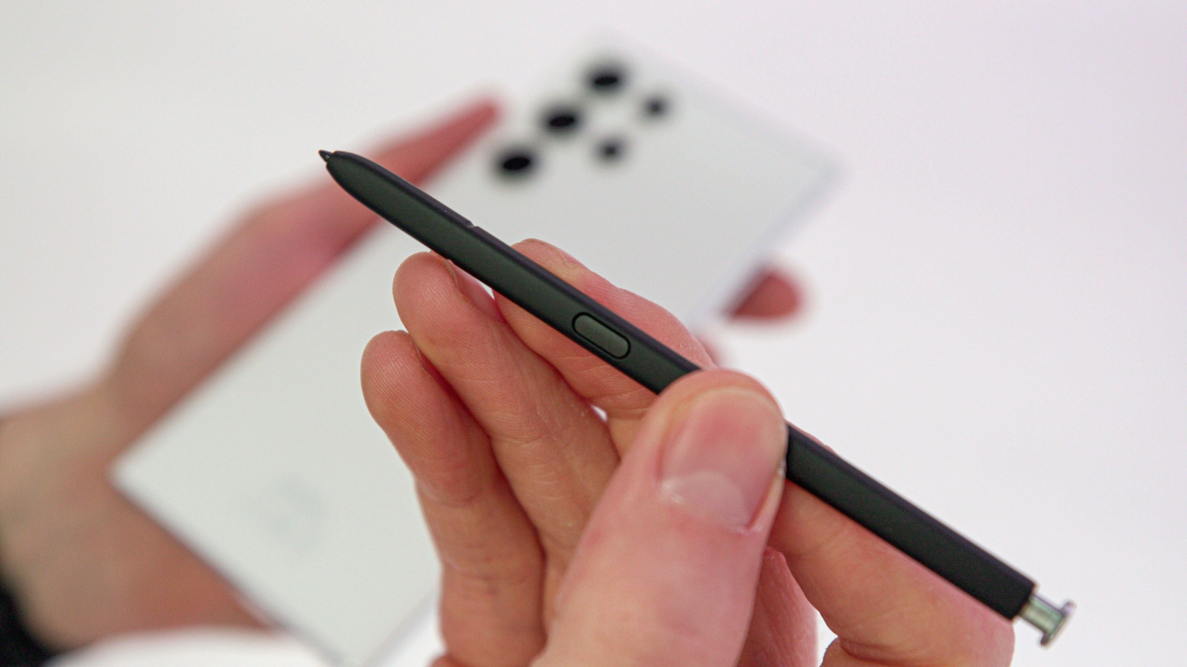 Galaxy S22 Ultra Everything you need to know about Samsung's S Pen