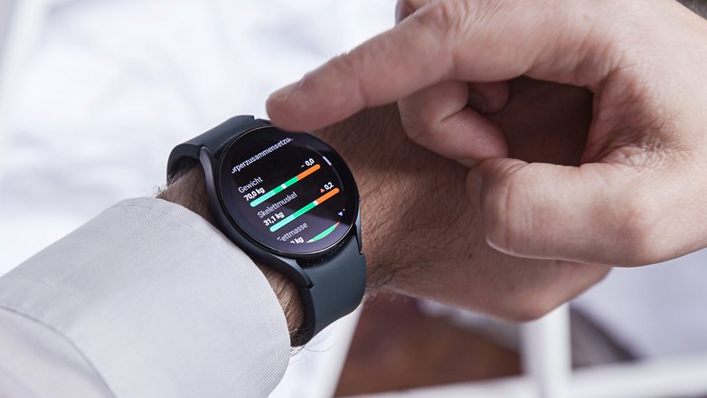 NextPit samsung galaxy watch 4 body composition