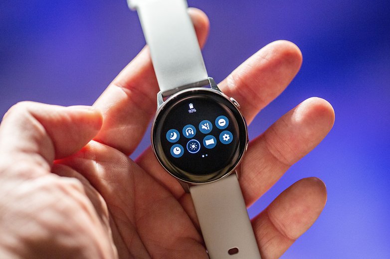 samsung s10 and samsung watch