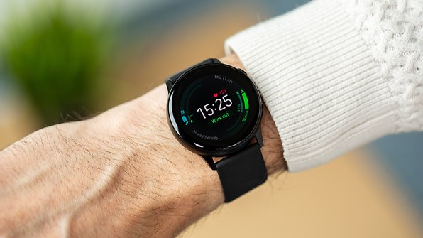 De vreemdeling Contour mezelf Samsung Galaxy Watch Active Review: a serious Apple Watch rival | NextPit